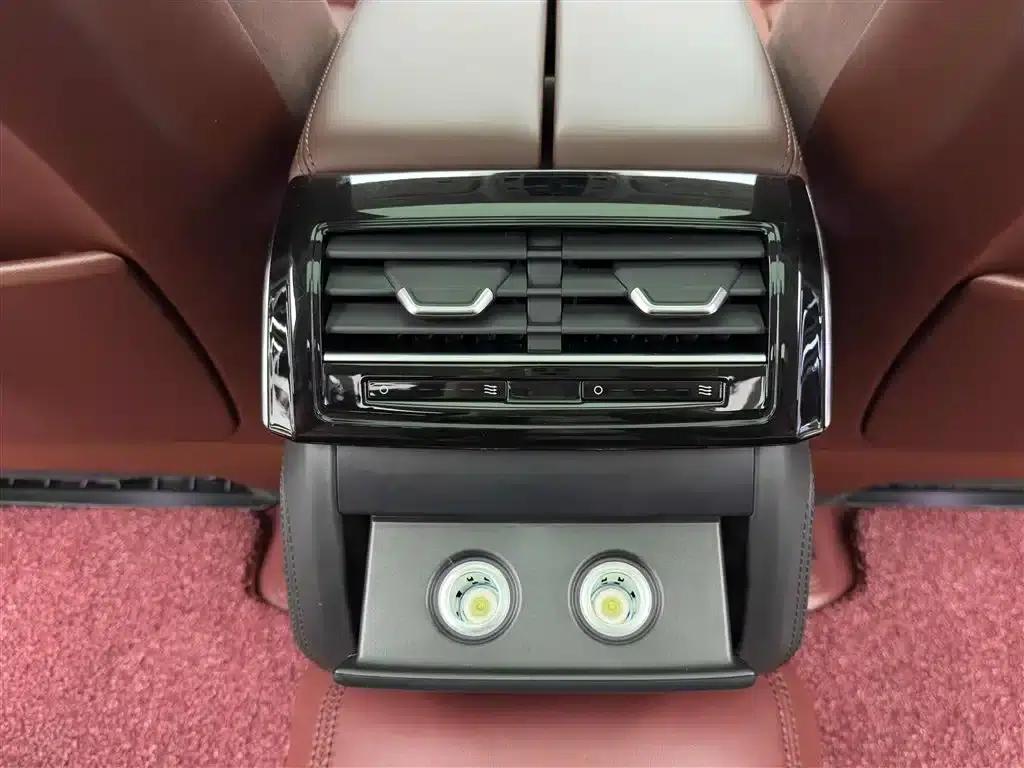 Audi A8 PHEV 2022 A8L 60 TFSIe quattro Collector's Edition — миниатюра 11