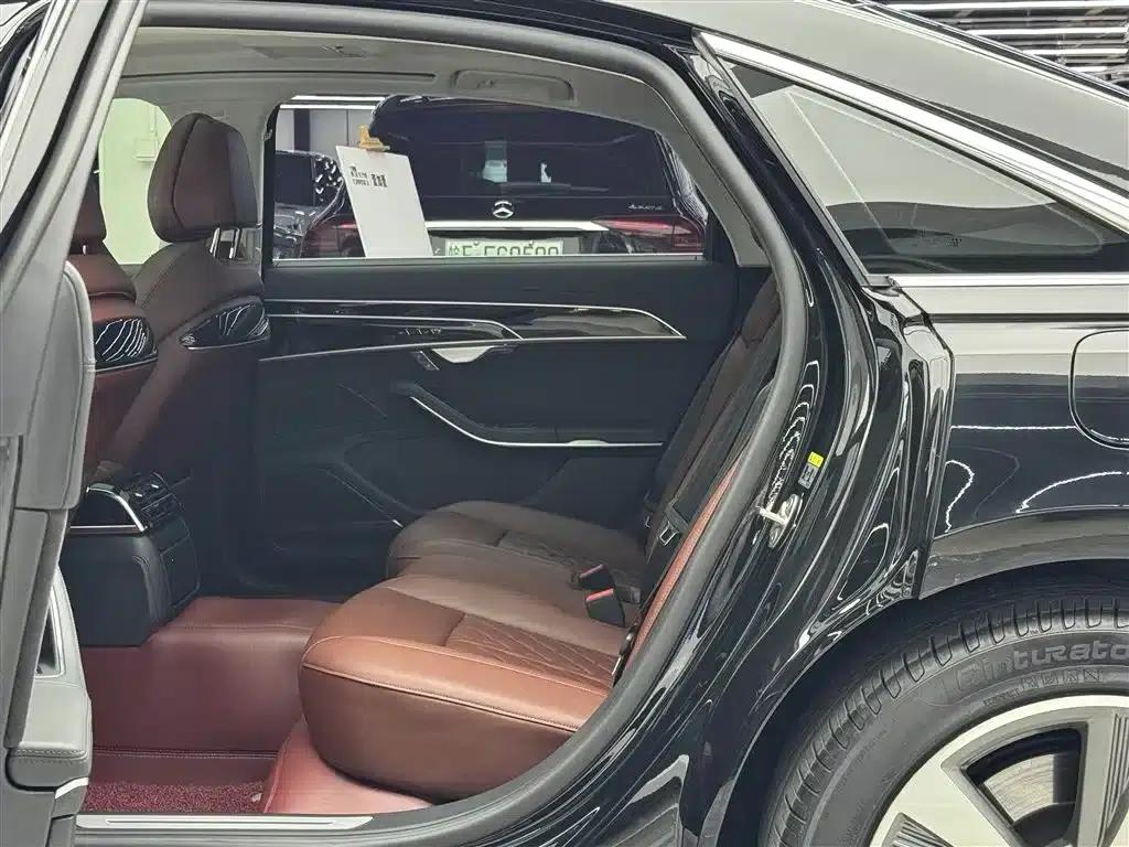 Audi A8 PHEV 2022 A8L 60 TFSIe quattro Collector's Edition — миниатюра 7