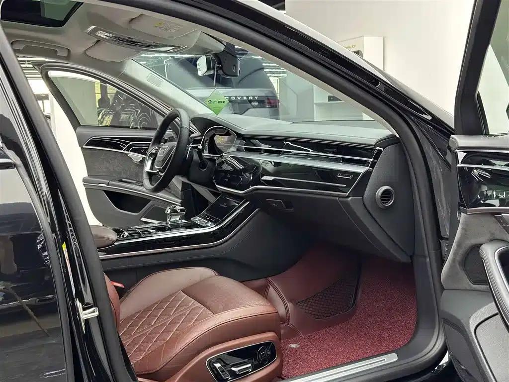 Audi A8 PHEV 2022 A8L 60 TFSIe quattro Collector's Edition — миниатюра 8
