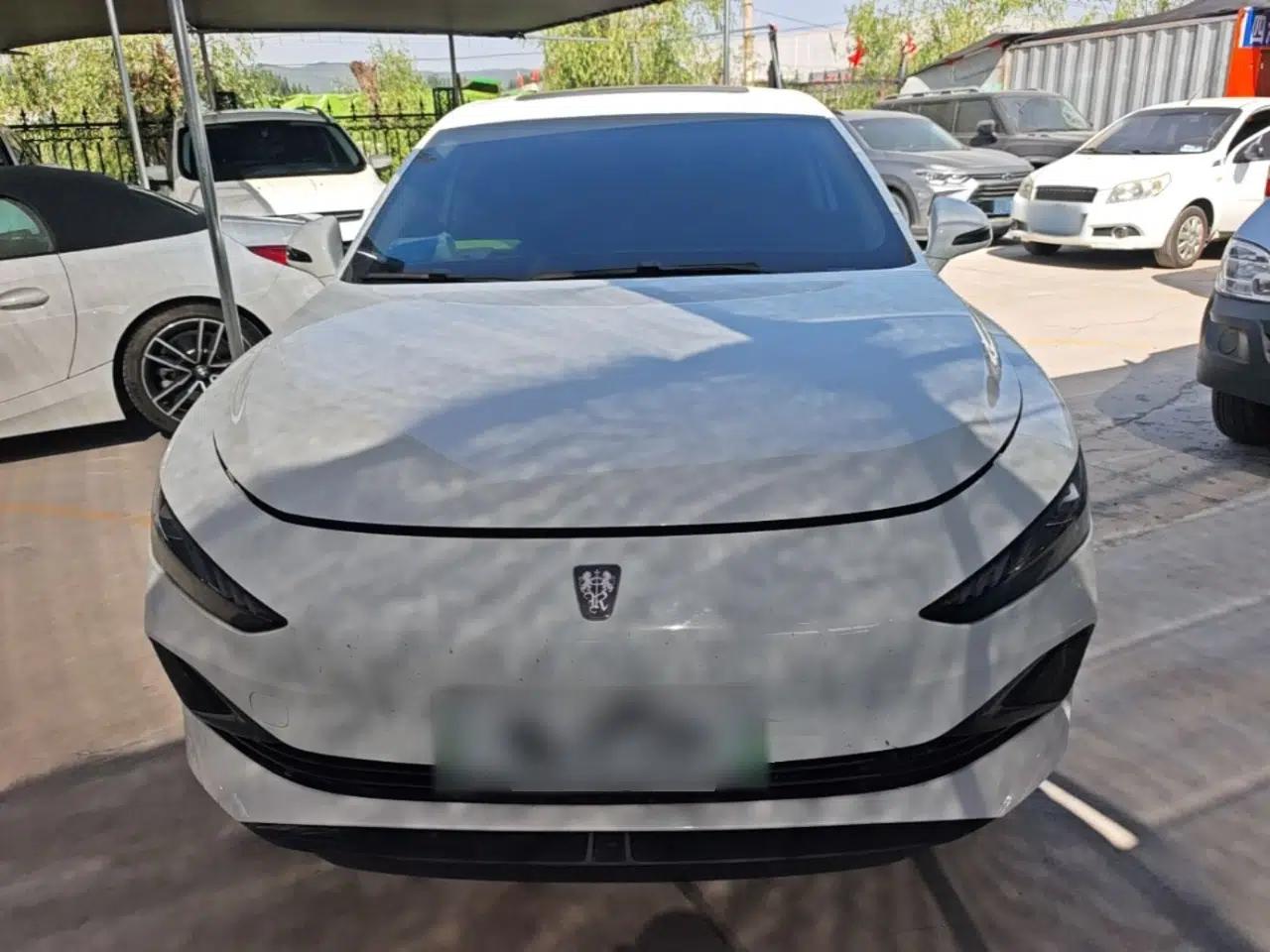 Roewe D7 2025 DMH 125km World Champion Edition — миниатюра 2