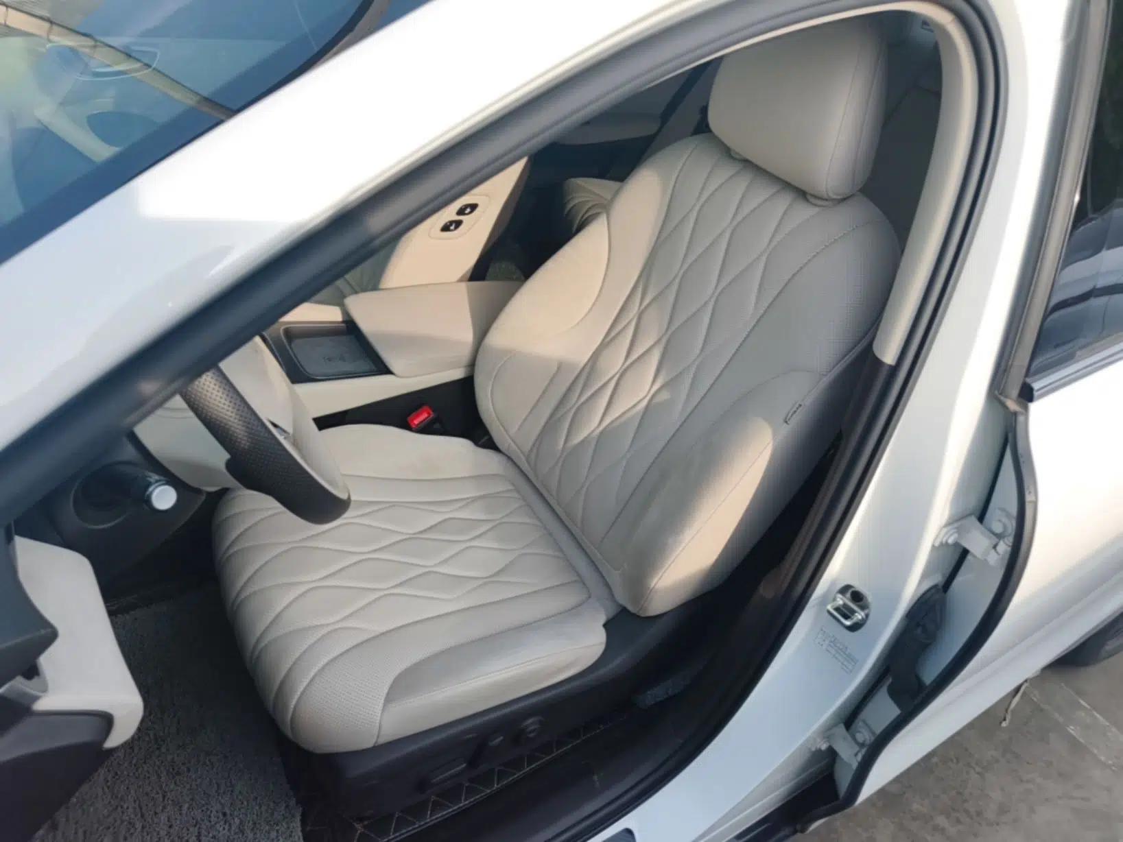Roewe D7 2023 EV 510km Rear-Drive Flagship Edition — миниатюра 17