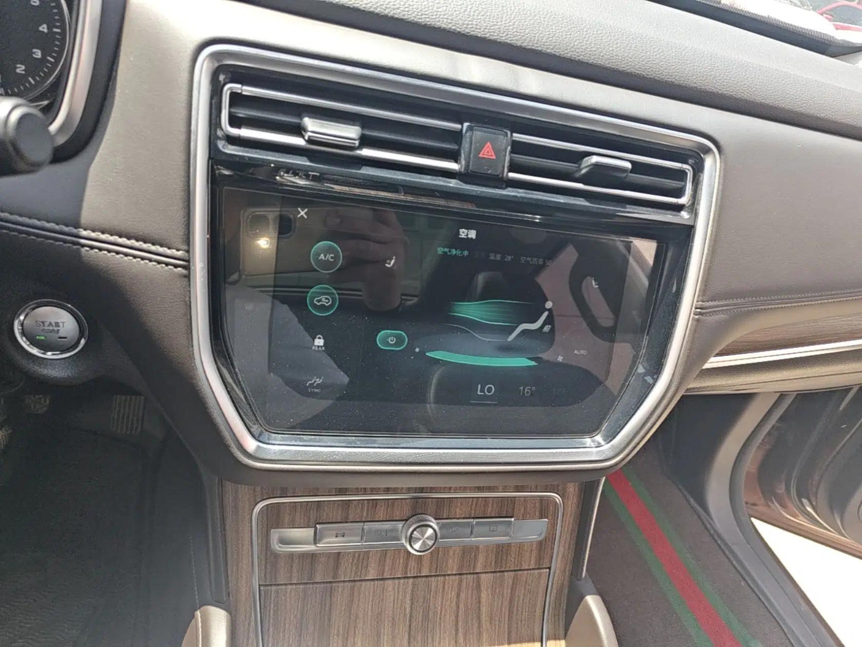 Roewe RX8 2018 30T Smart Connectivity Two-Wheel Drive Flagship Edition — миниатюра 16