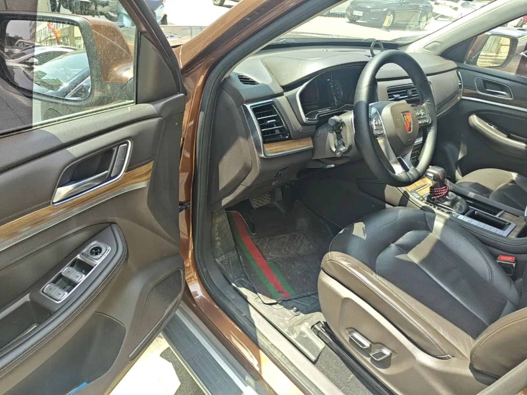 Roewe RX8 2018 30T Smart Connectivity Two-Wheel Drive Flagship Edition — миниатюра 19