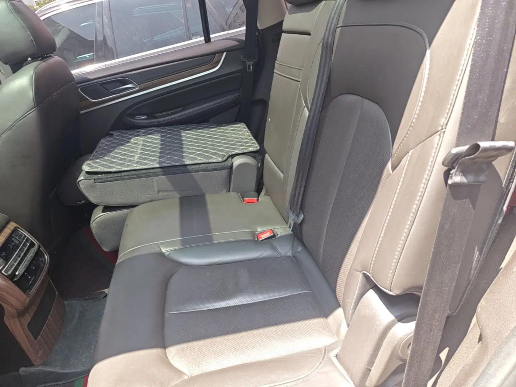 Roewe RX8 2018 30T Smart Connectivity Two-Wheel Drive Flagship Edition — миниатюра 20