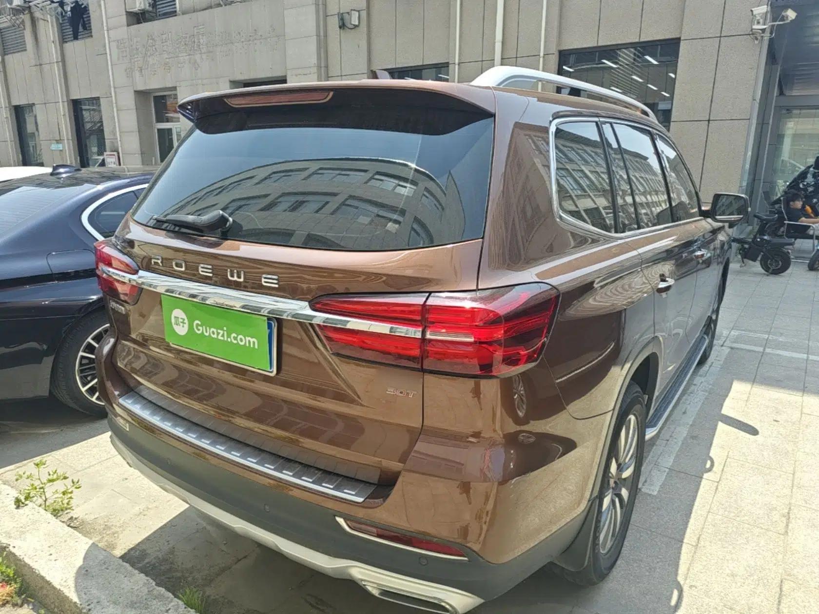 Roewe RX8 2018 30T Smart Connectivity Two-Wheel Drive Flagship Edition — миниатюра 6