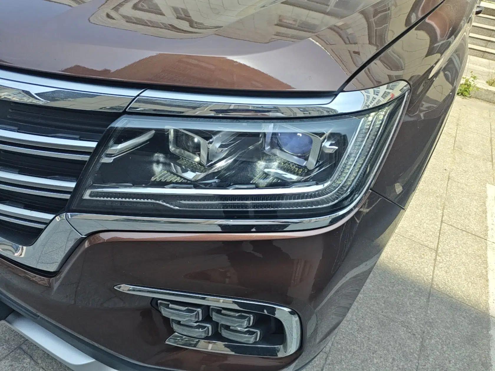 Roewe RX8 2018 30T Smart Connectivity Two-Wheel Drive Flagship Edition — миниатюра 9