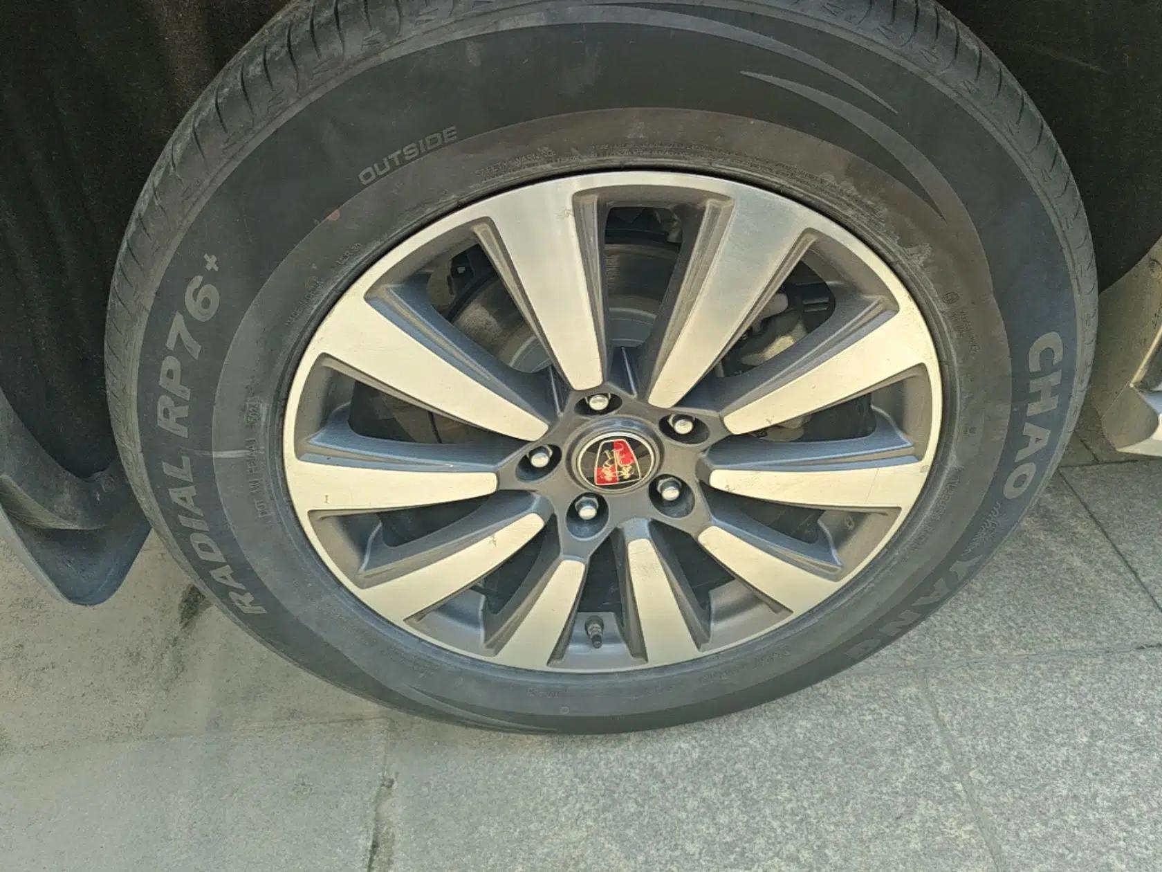 Roewe RX8 2018 30T Smart Connectivity Two-Wheel Drive Flagship Edition — миниатюра 10