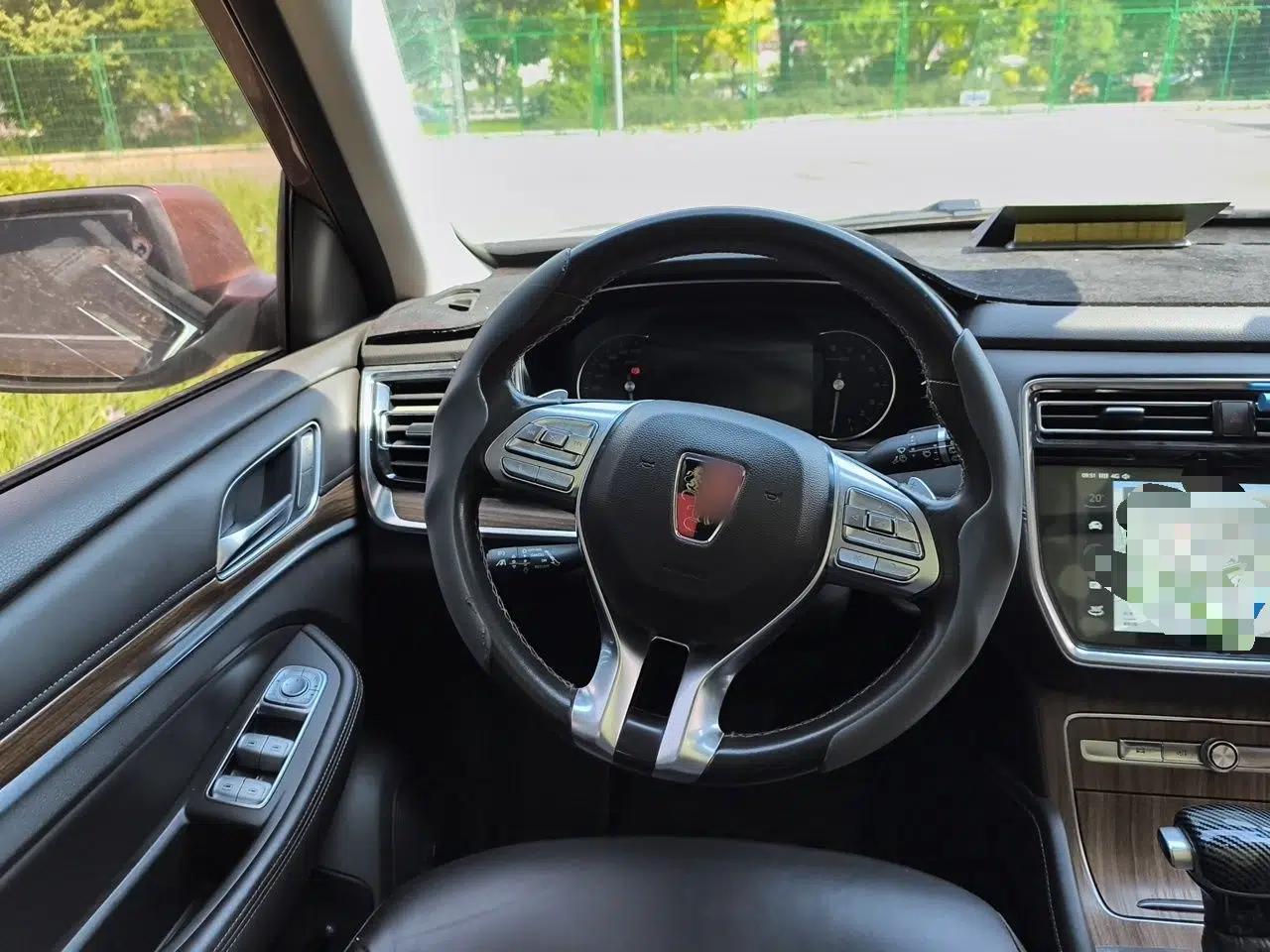 Roewe RX8 2018 30T Smart Connectivity Two-Wheel Drive Supreme Edition — миниатюра 11