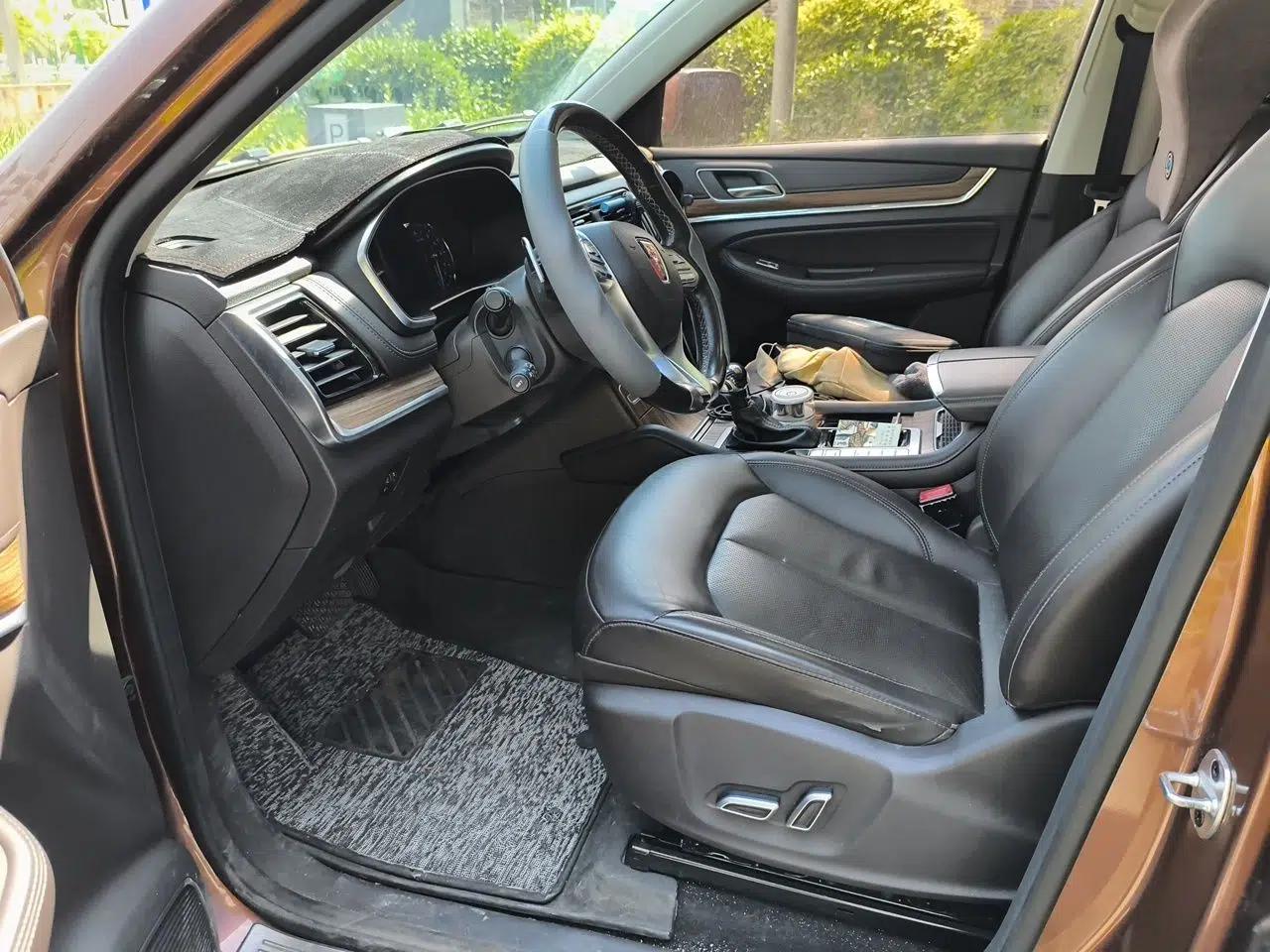 Roewe RX8 2018 30T Smart Connectivity Two-Wheel Drive Supreme Edition — миниатюра 16