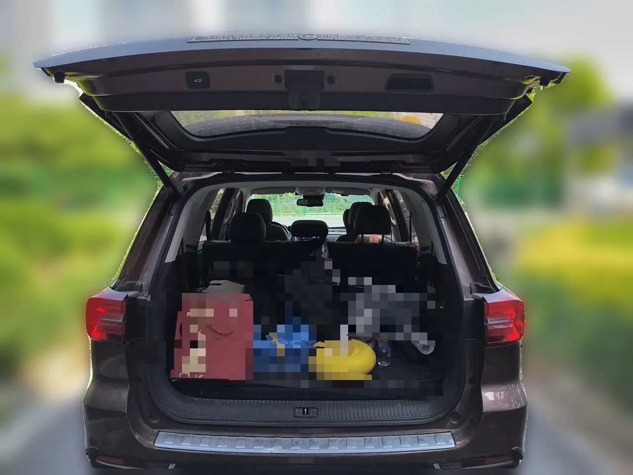 Roewe RX8 2018 30T Smart Connectivity Two-Wheel Drive Supreme Edition — миниатюра 20