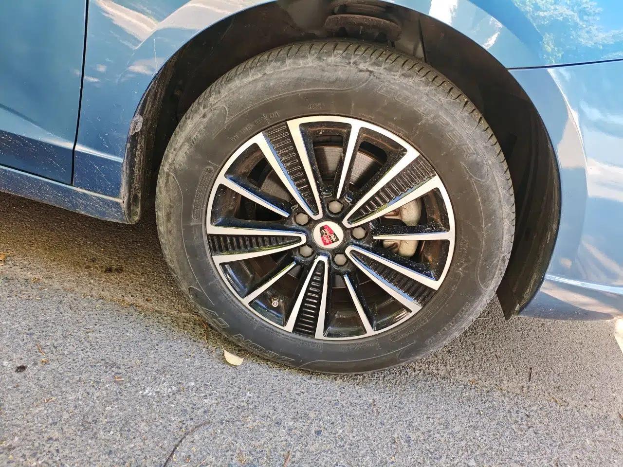 Roewe Ei5 2018 Internet Flagship Edition — миниатюра 8