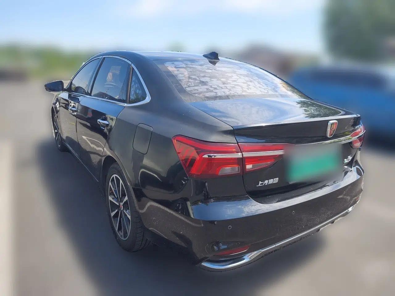 Roewe i6 New Energy 2017 45T Hybrid Connective Smart Luxury Edition — миниатюра 4