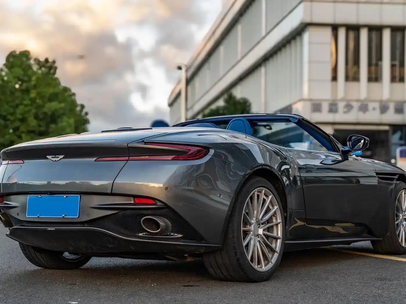 Aston Martin DB11 2019 4.0T V8 Volante — миниатюра 4