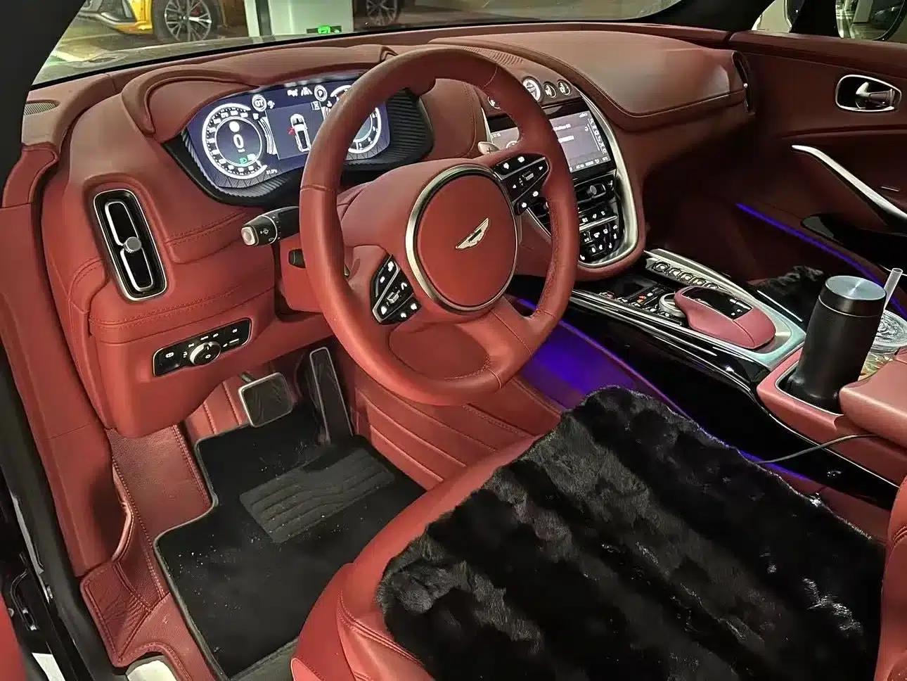 2022 Aston Martin DBX 4.0T V8 — миниатюра 5
