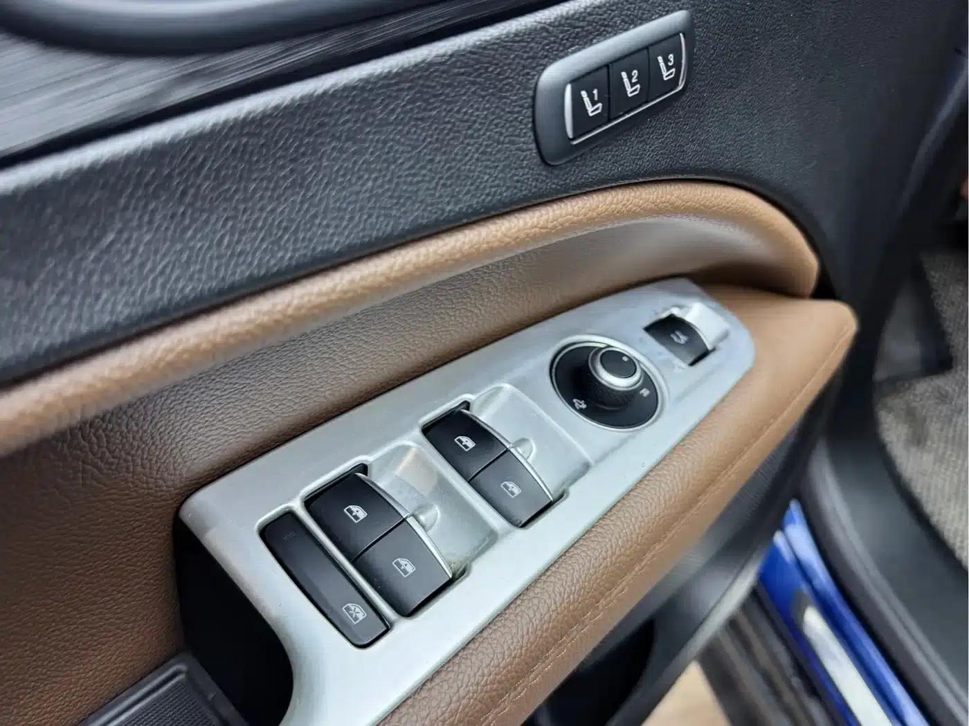 2017 Stelvio 2.0T 200HP Luxury Edition — миниатюра 11