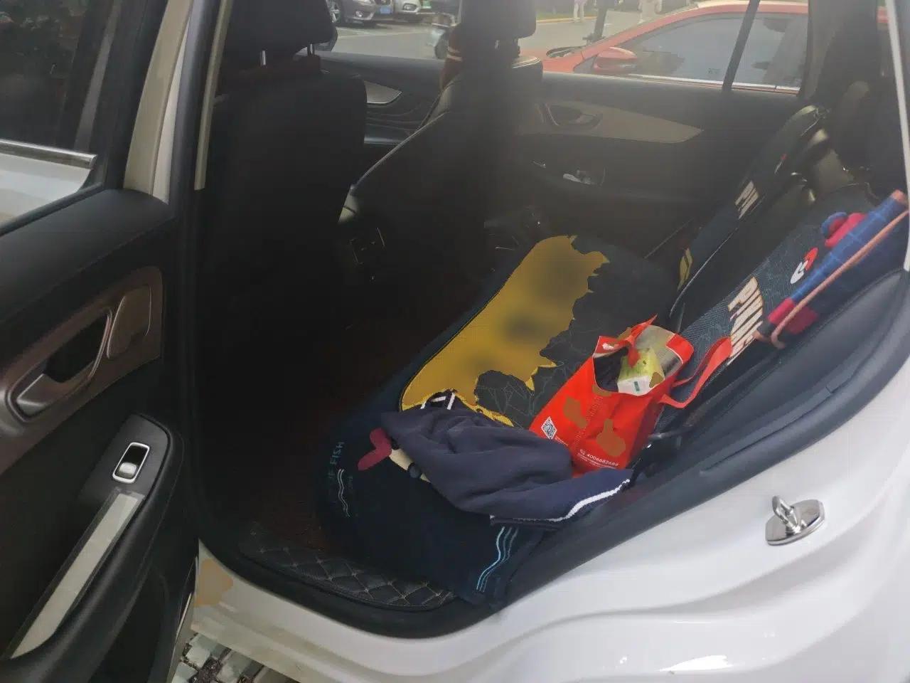 Roewe RX5 eMAX 2020 500 PHEV Smart Cabin Flagship Edition — миниатюра 18