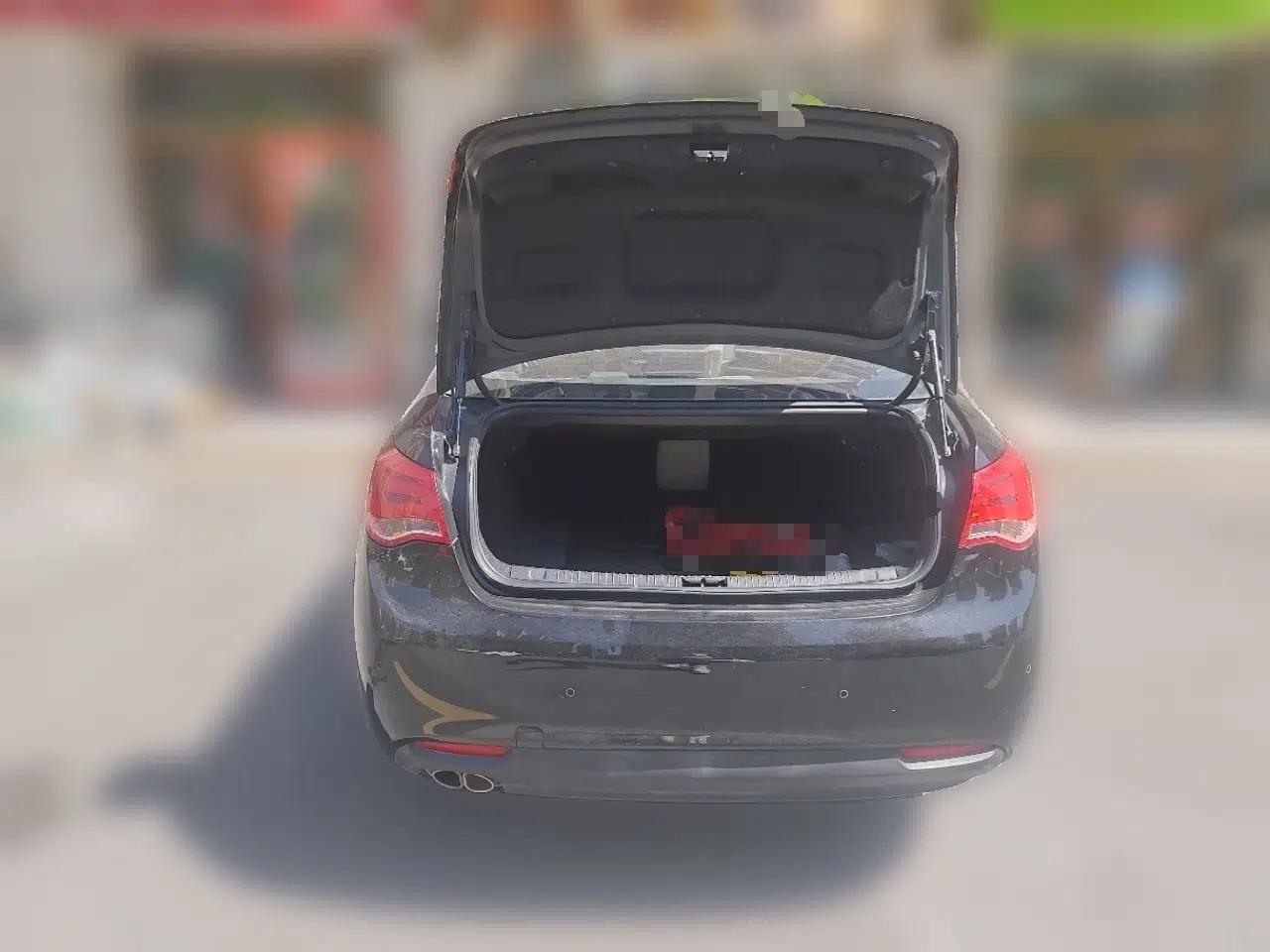 Roewe e550 2016 Deluxe Edition — миниатюра 20