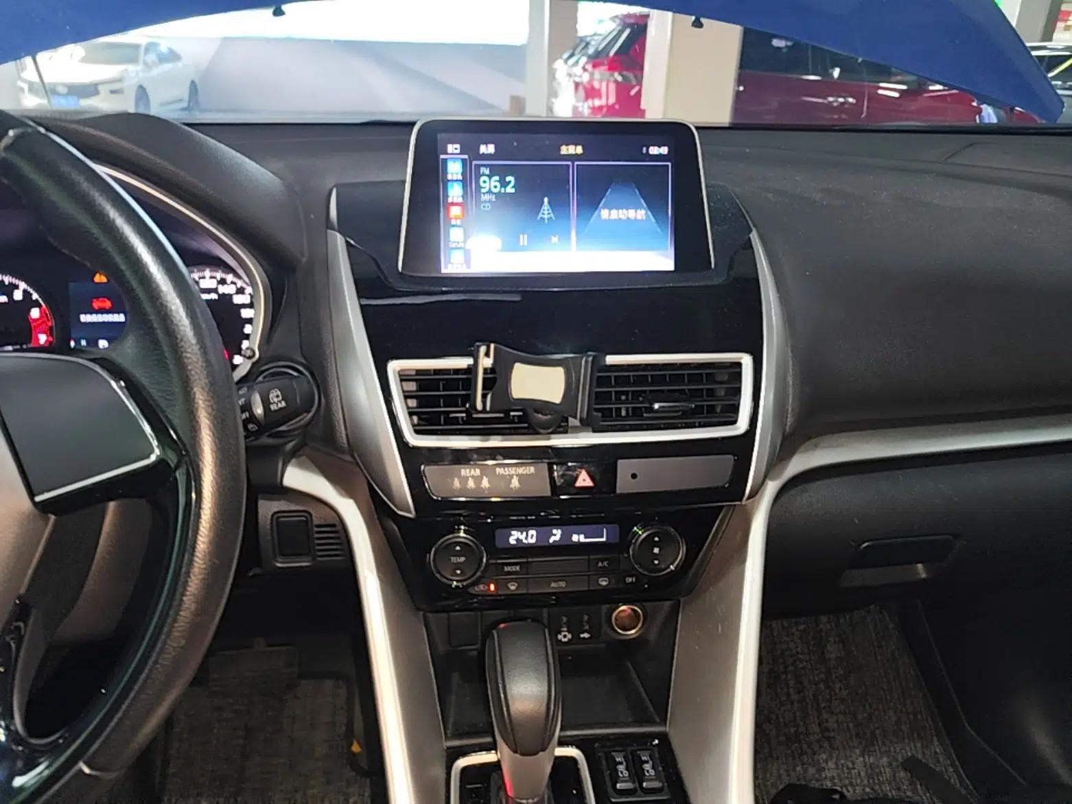 Mitsubishi Eclipse Cross 2019 1.5T CVT Two-Wheel Drive Dream Edition China VI Standard — миниатюра 16