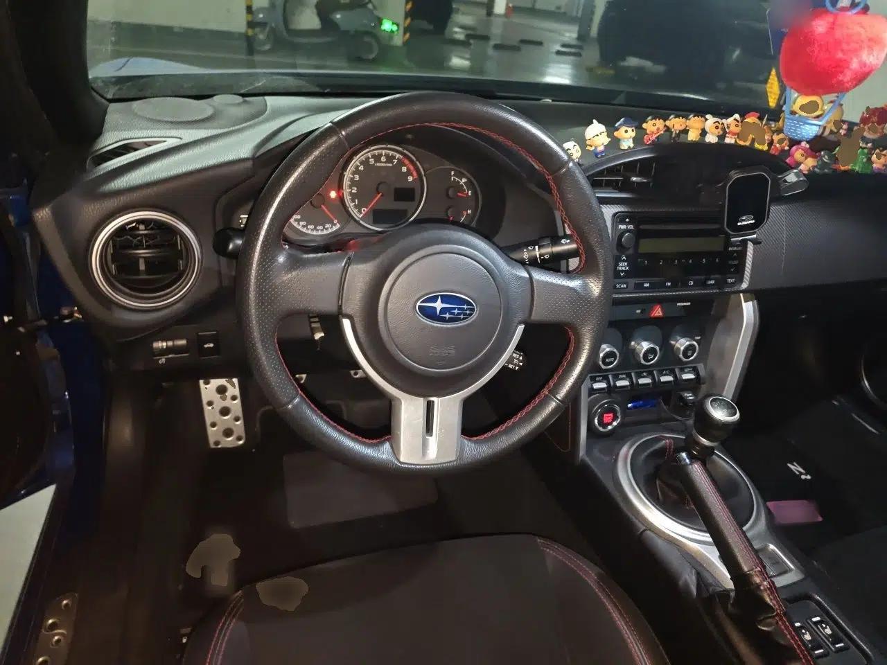 Subaru BRZ 2015 2.0i Manual Model — миниатюра 11