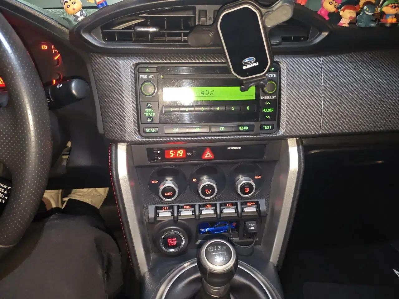 Subaru BRZ 2015 2.0i Manual Model — миниатюра 14