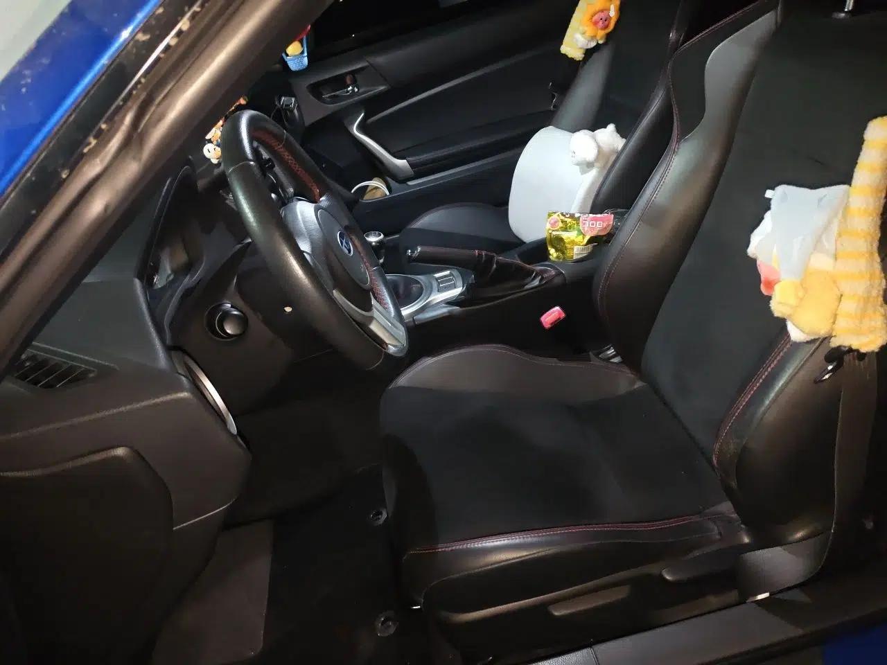 Subaru BRZ 2015 2.0i Manual Model — миниатюра 16