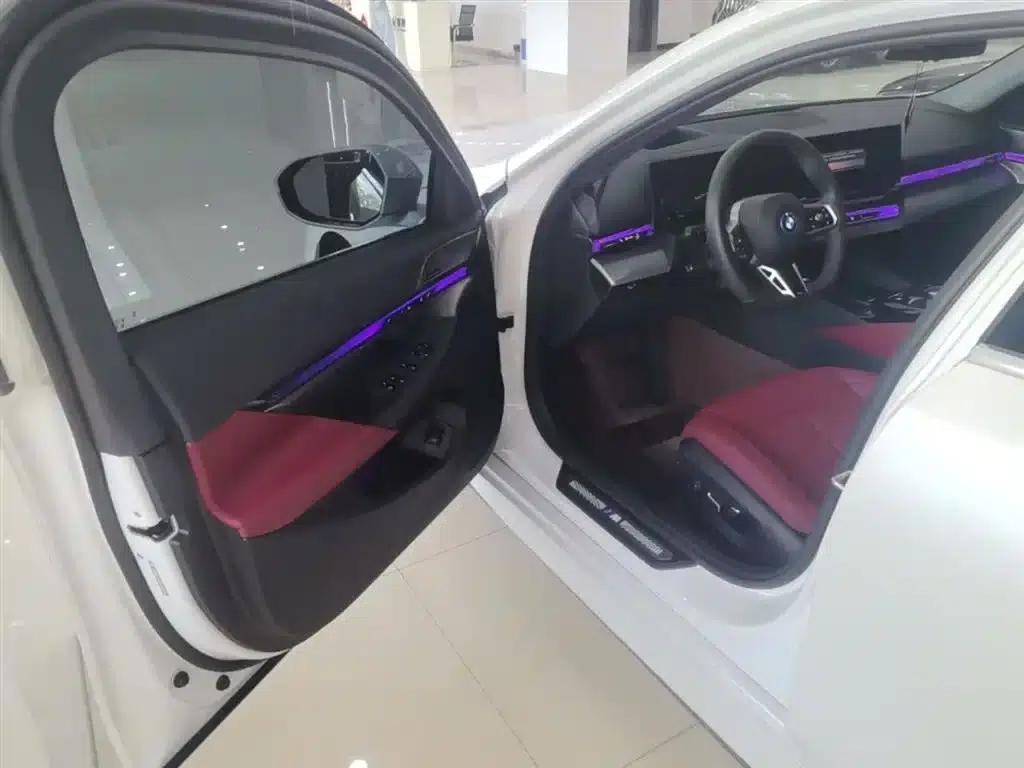 BMW i5 2025 eDrive 40L M Sport Package — миниатюра 16