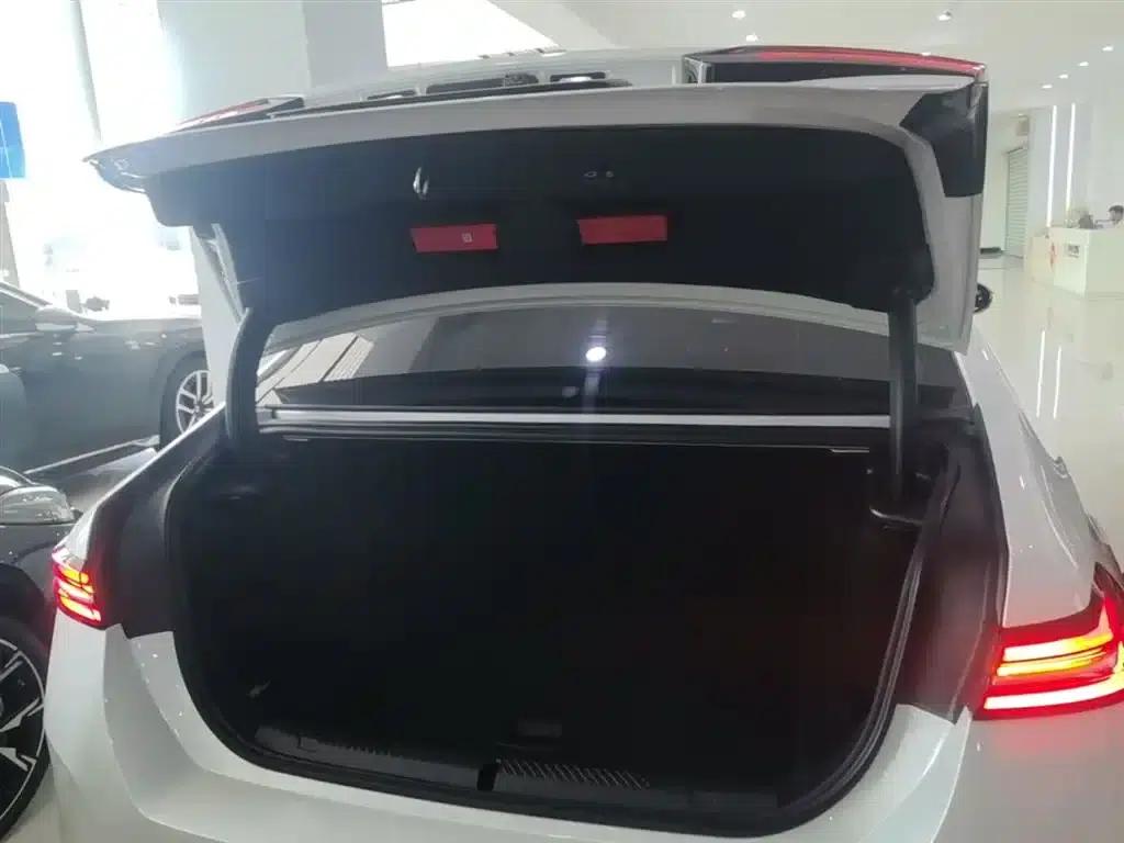BMW i5 2025 eDrive 40L M Sport Package — миниатюра 19