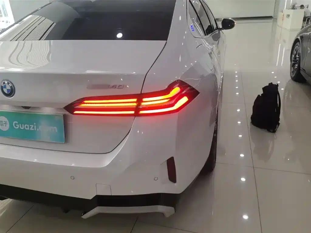 BMW i5 2025 eDrive 40L M Sport Package — миниатюра 8
