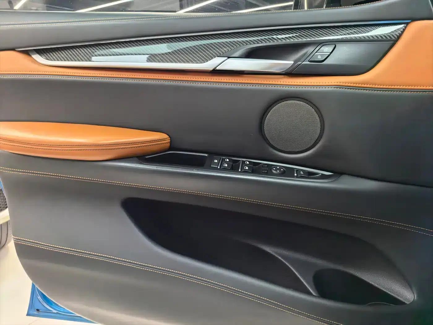 2015 BMW X6 M — миниатюра 11