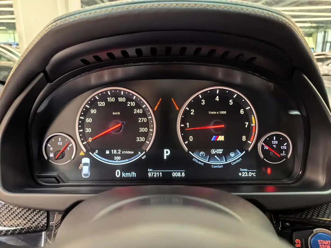 2015 BMW X6 M — миниатюра 16