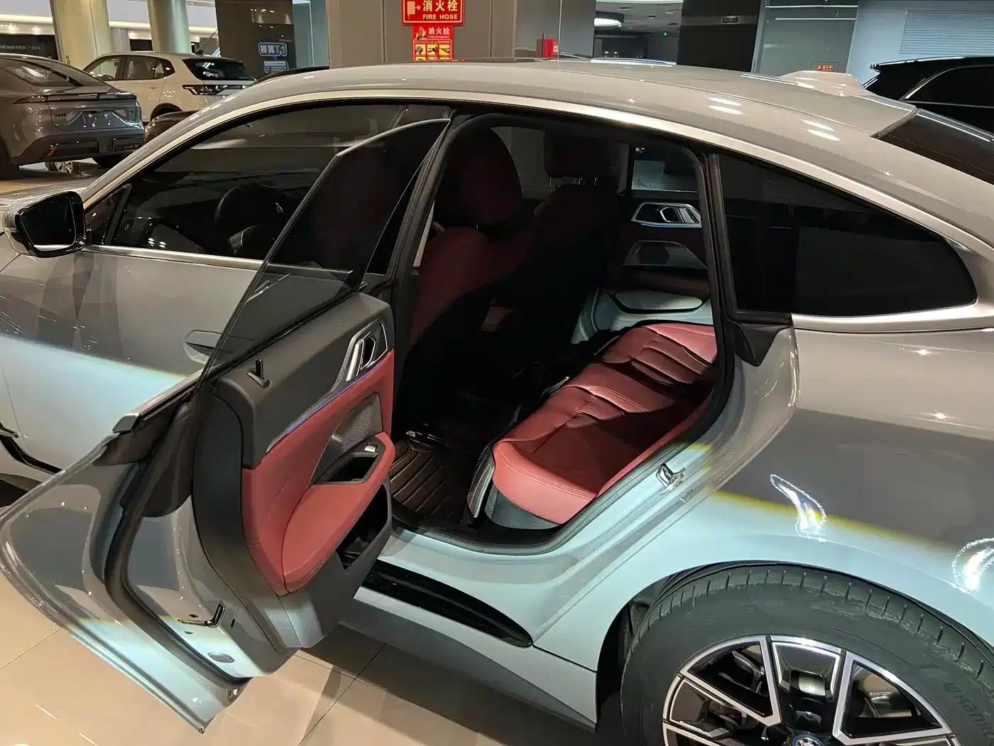 BMW i4 2023 eDrive35 — миниатюра 11