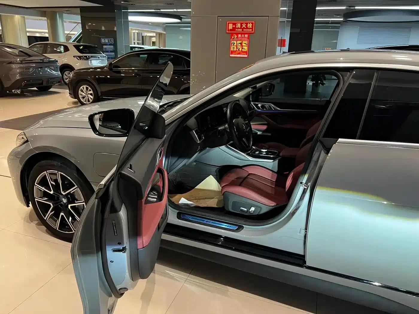 BMW i4 2023 eDrive35 — миниатюра 12