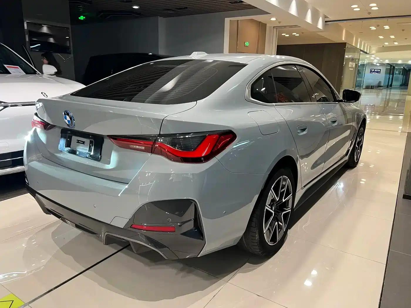 BMW i4 2023 eDrive35 — миниатюра 7