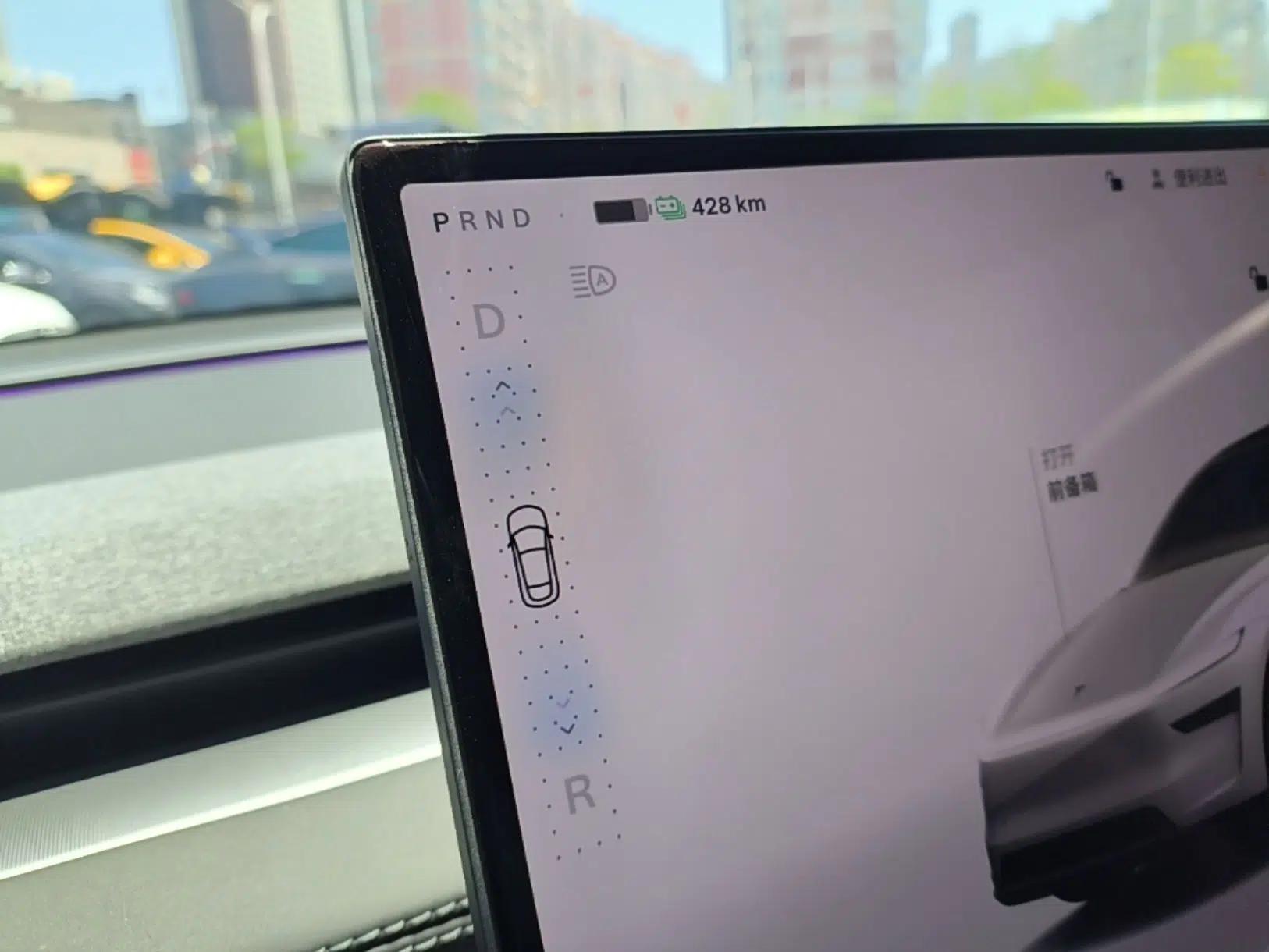 Tesla Model Y L 2025 Model Long-Range All-Wheel-Drive Version — миниатюра 17