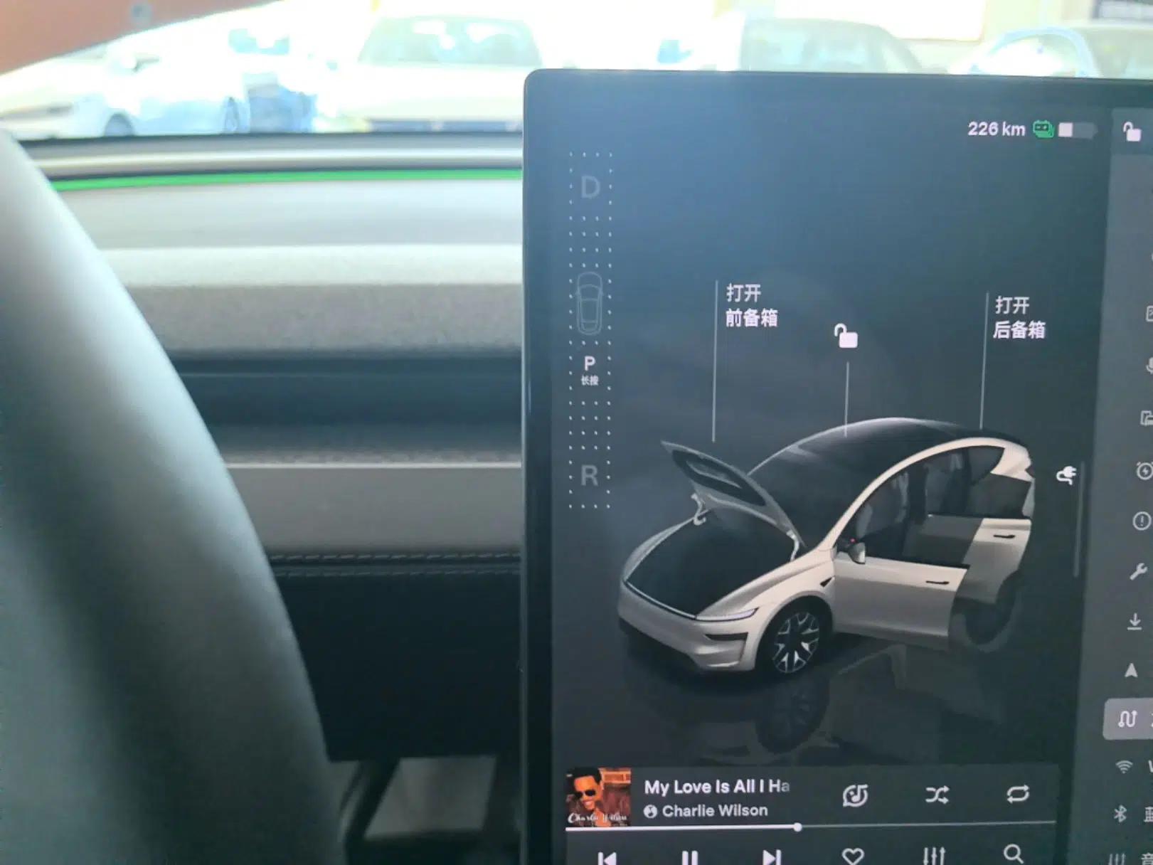 Tesla Model Y L 2025 Model Long-Range All-Wheel-Drive Version — миниатюра 17