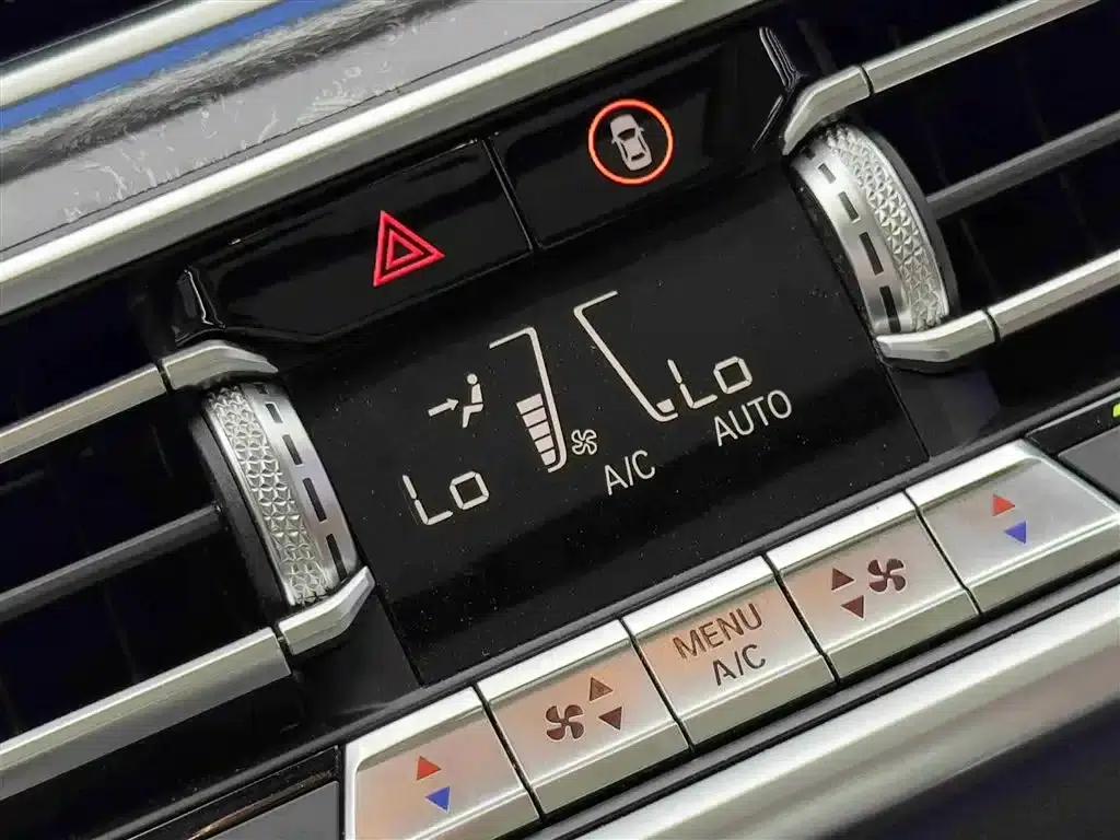BMW X5 PHEV (Imported) 2020 xDrive45e M Sport Package — миниатюра 16