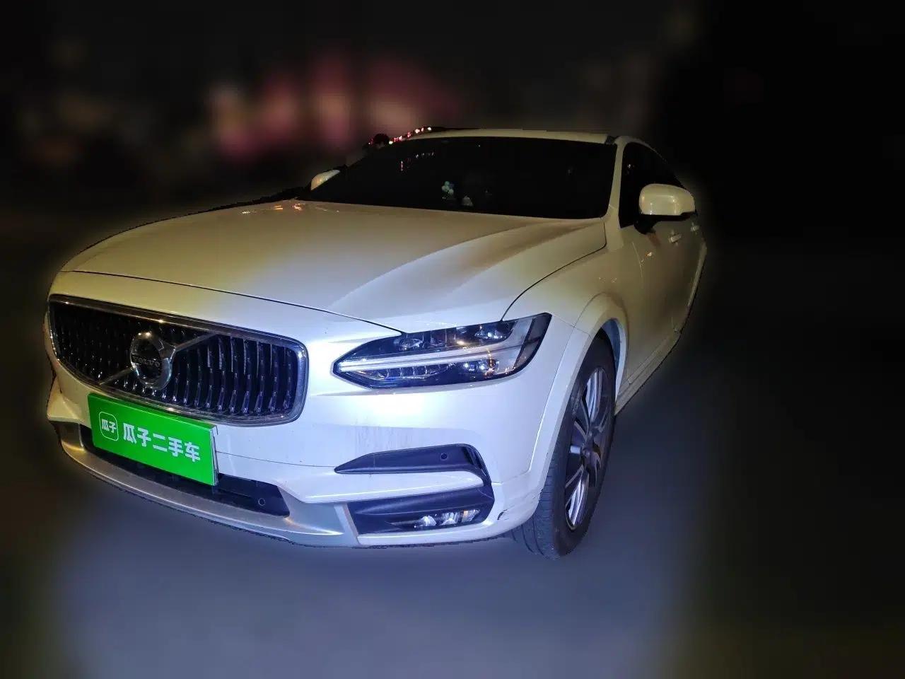 Volvo V90 2020 Cross Country T5 AWD Smart Range Edition — миниатюра 1