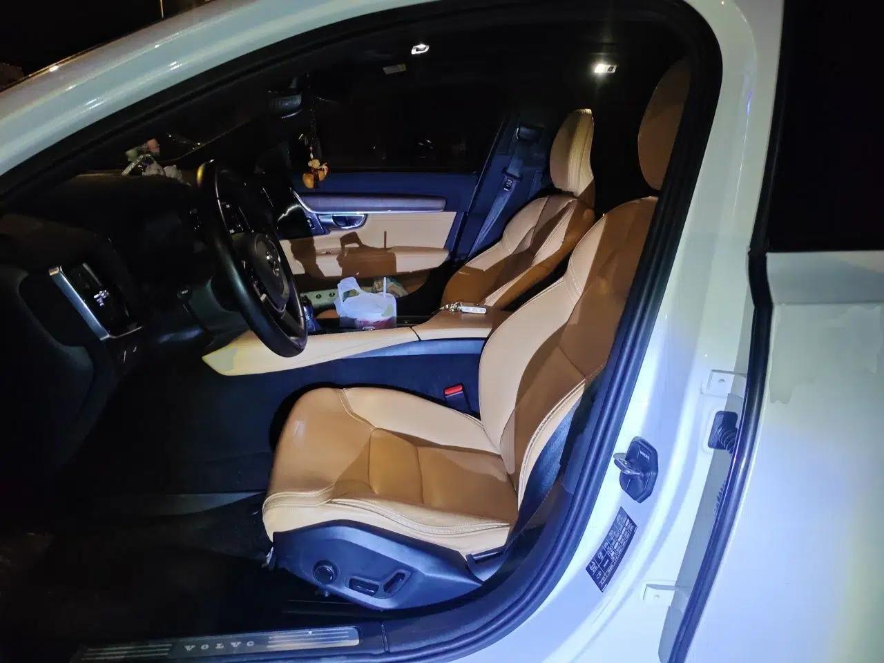 Volvo V90 2020 Cross Country T5 AWD Smart Range Edition — миниатюра 16