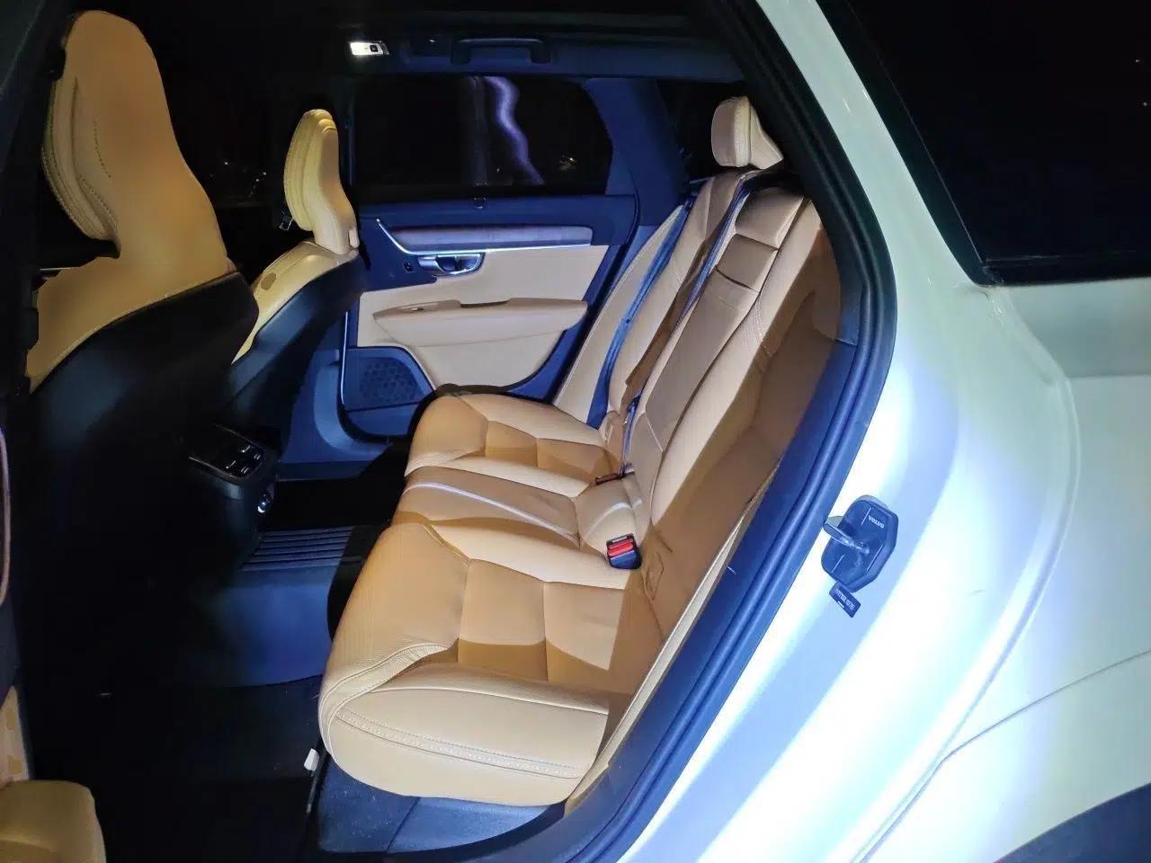 Volvo V90 2020 Cross Country T5 AWD Smart Range Edition — миниатюра 18