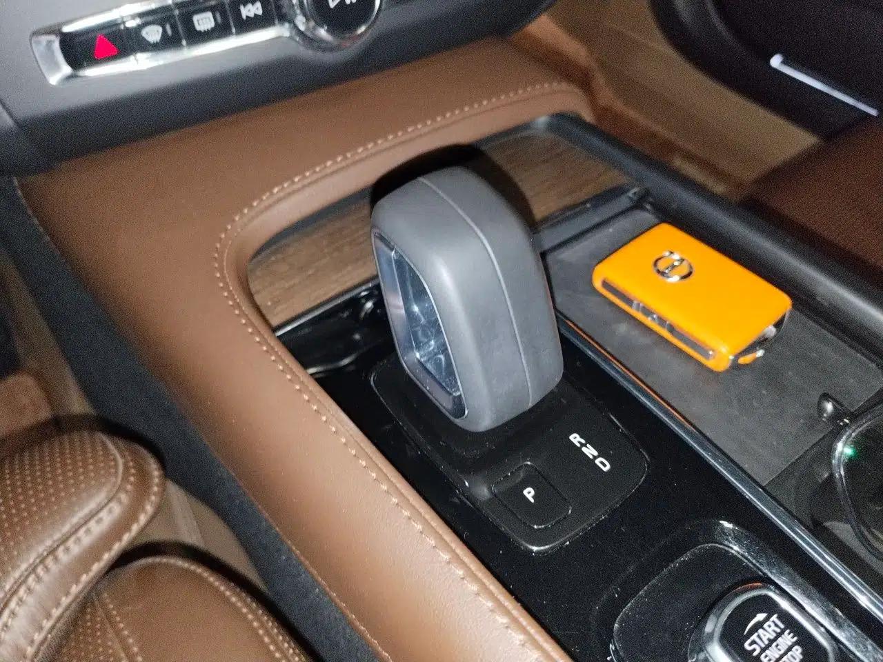 Volvo V90 2022 Cross Country B5 AWD Prestige Edition — миниатюра 15