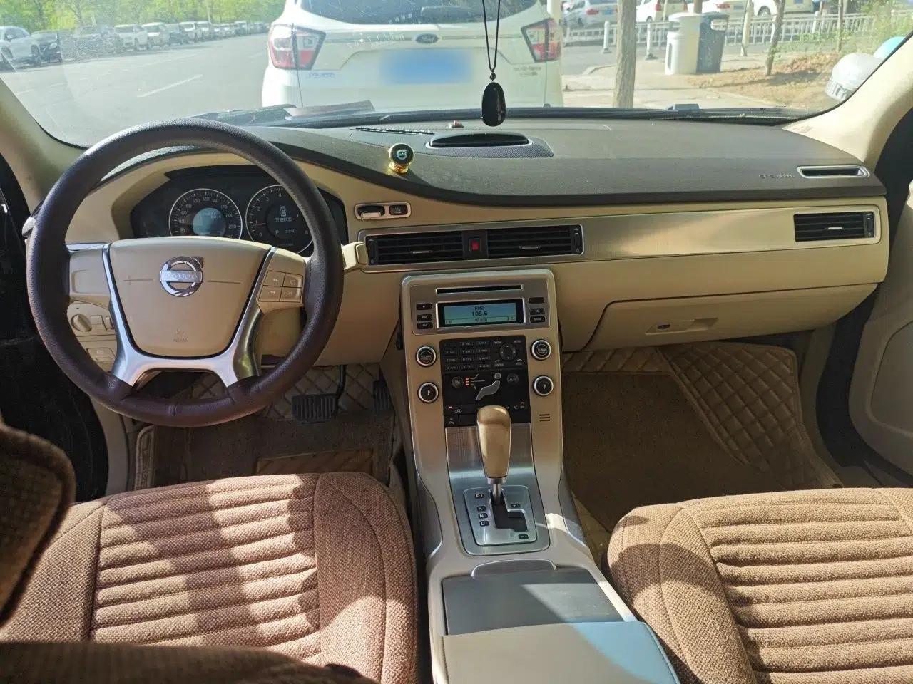 Volvo S80L 2011 2.0T ZhiShang Version — миниатюра 10