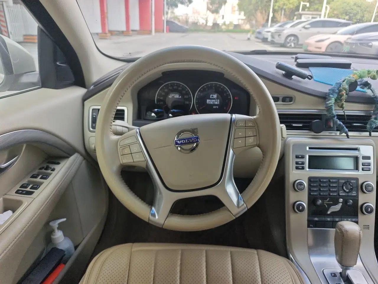 Volvo S80L 2012 2.0T ZhiShang Version — миниатюра 11