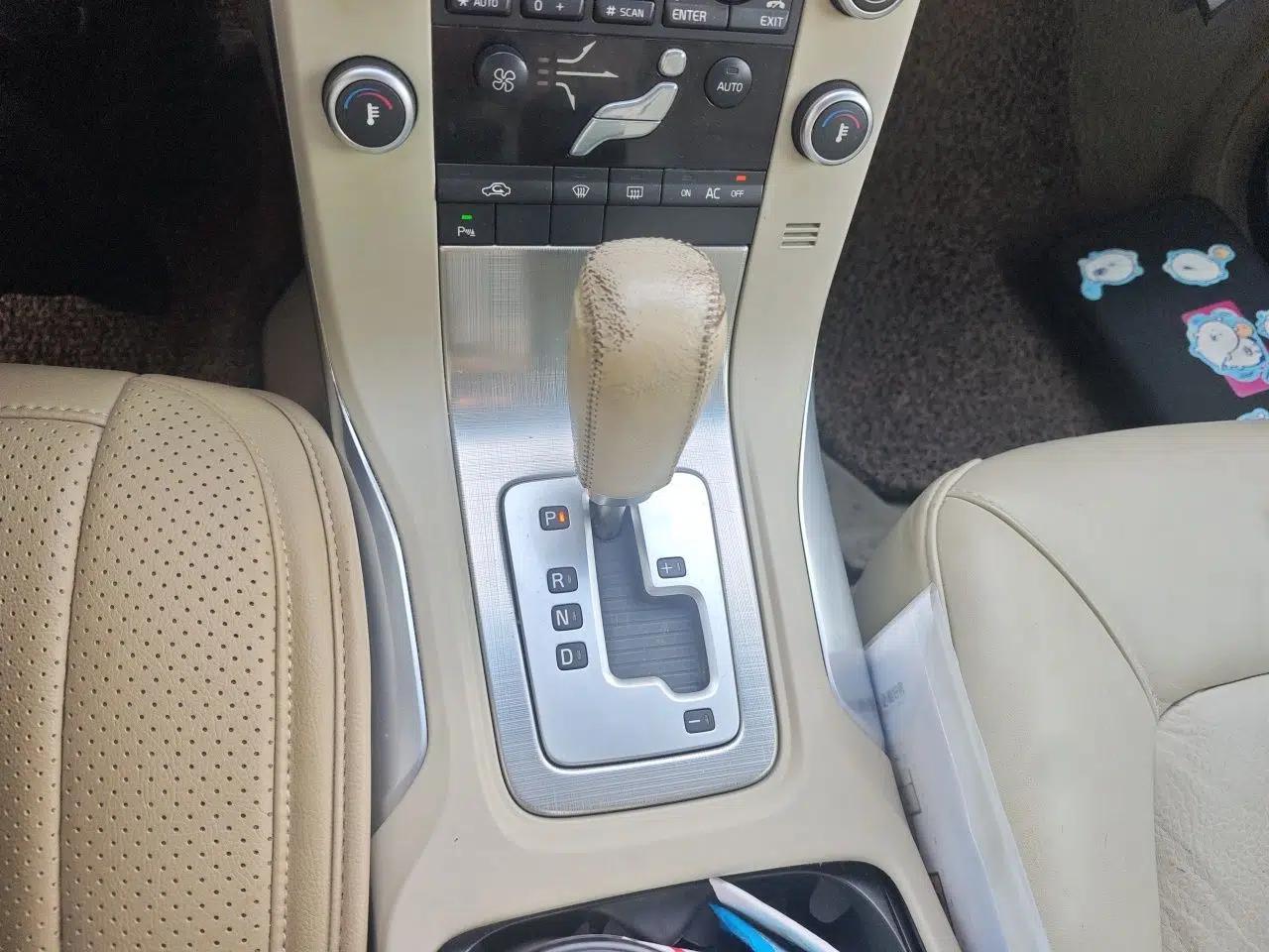 Volvo S80L 2012 2.0T ZhiShang Version — миниатюра 15