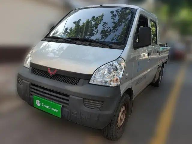 Wuling Rongguang Small Truck 2021 1.5L Base Version Double-Cab L3C