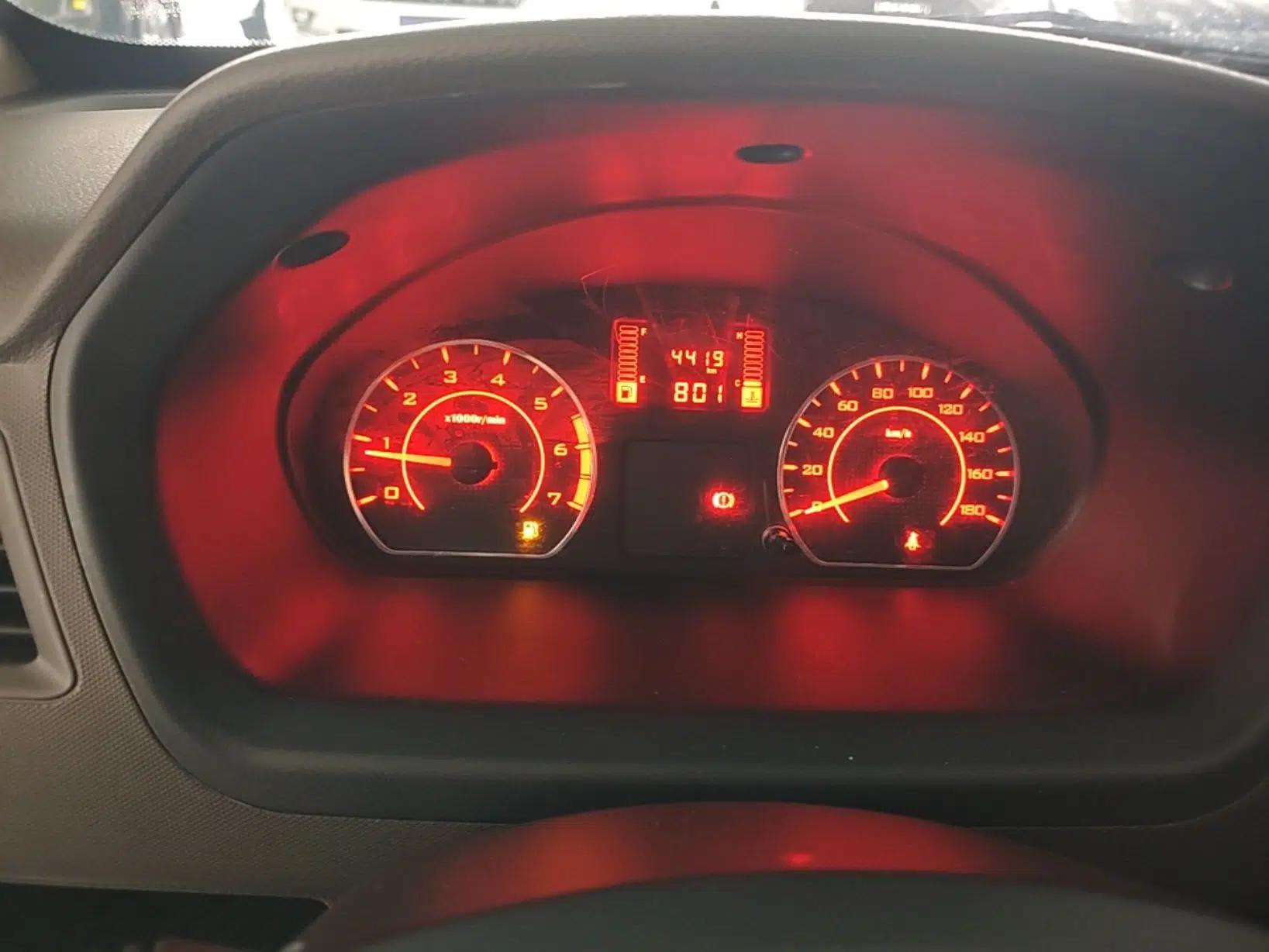 Wuling Rongguang S 2023 1.5L Base Version 5/7 Seats — миниатюра 15