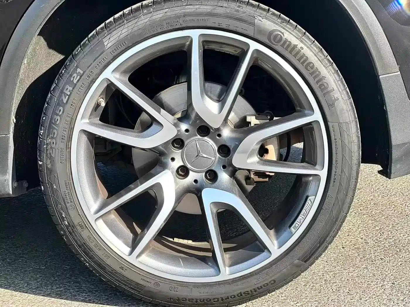 2017 Mercedes-Benz GLC AMG 43 4MATIC Special Edition — миниатюра 18