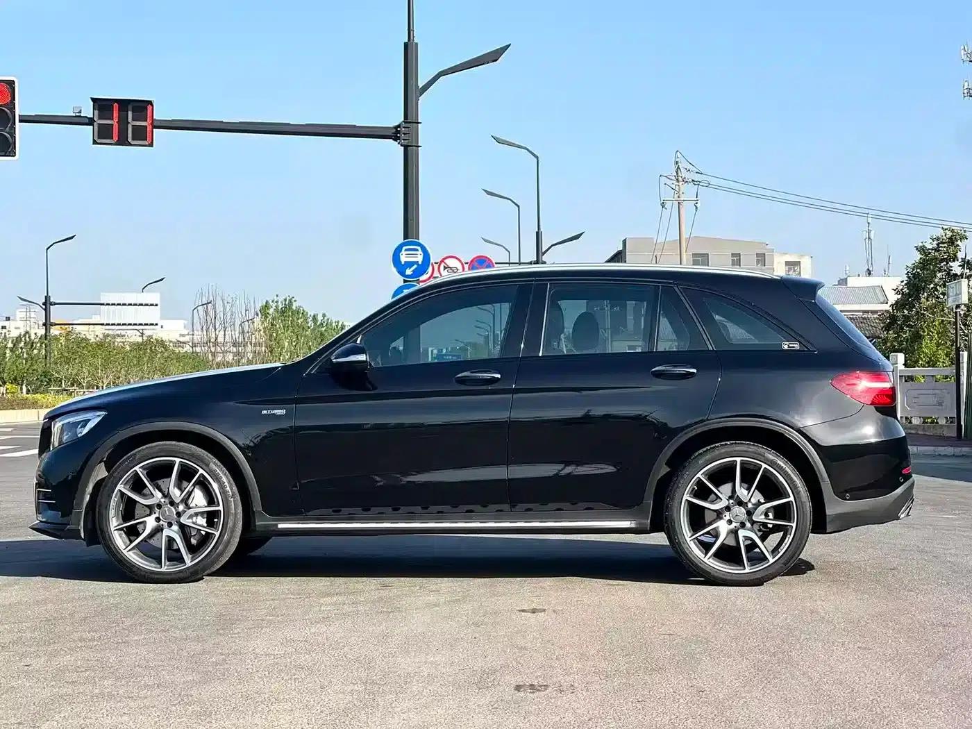 2017 Mercedes-Benz GLC AMG 43 4MATIC Special Edition — миниатюра 7
