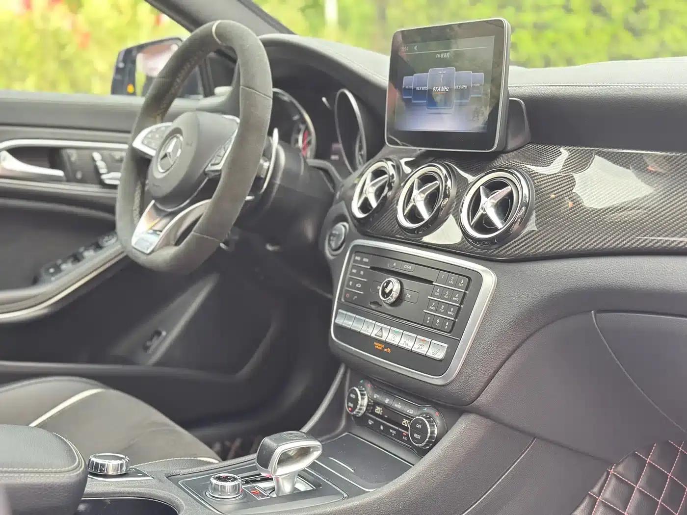 2017 Mercedes-Benz CLA AMG Facelift AMG CLA 45 4MATIC — миниатюра 39