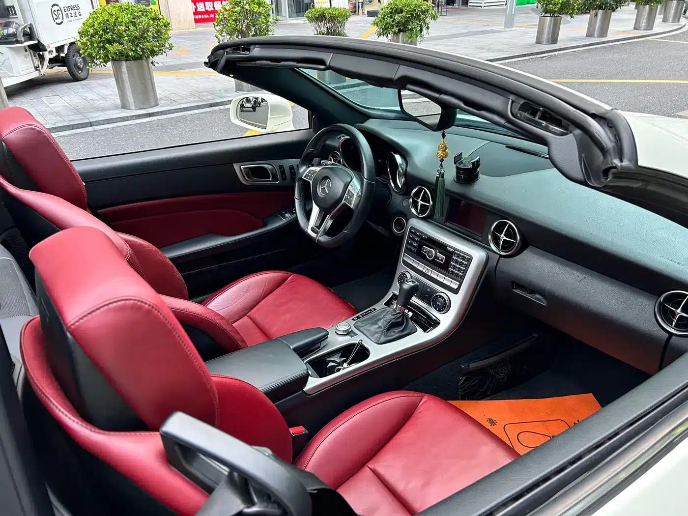 Mercedes-Benz SLK-Class 2011 SLK 200 Fashion Edition — миниатюра 11