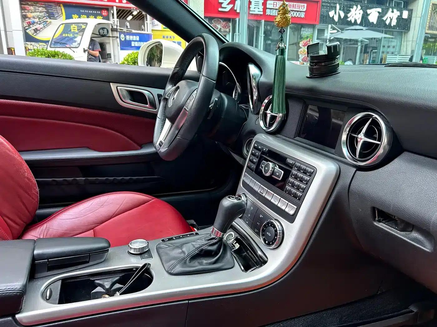 Mercedes-Benz SLK-Class 2011 SLK 200 Fashion Edition — миниатюра 10